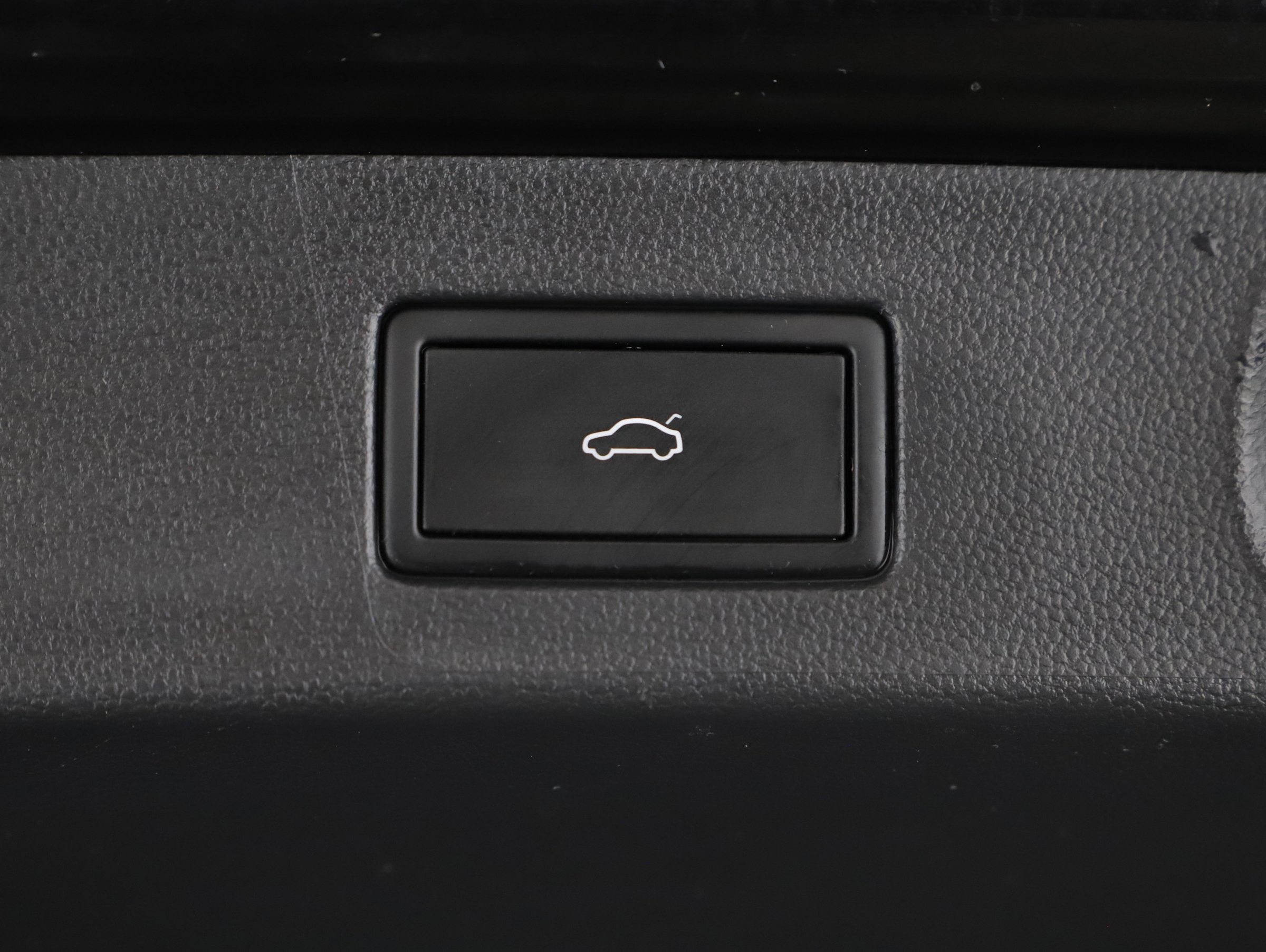 VW Arteon SB 2.0 TDI 4Mot Eleg DSG | Bild 18 von 23