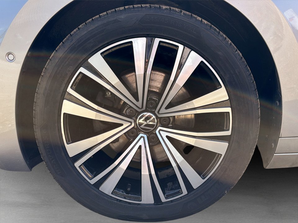 VW Arteon SB 2.0TDI | Bild 8 von 28