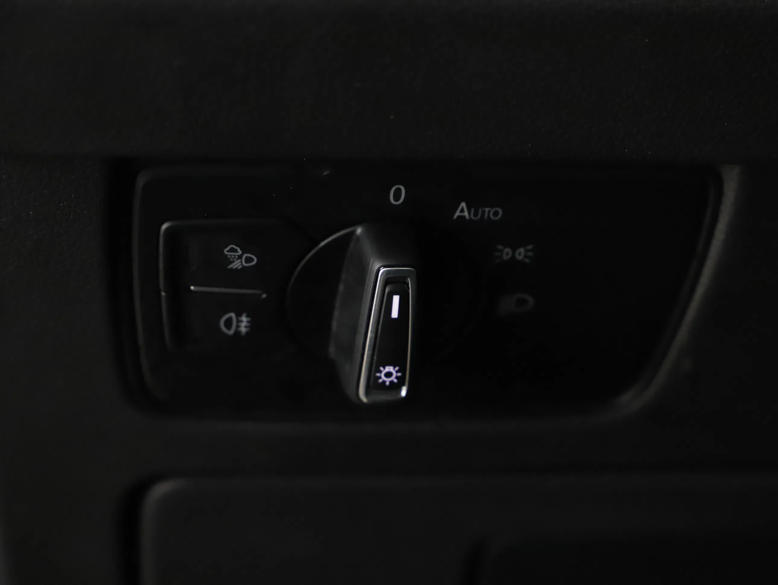 VW Arteon Shooting Brake 2.0 TDI 4Motion R-Line | Bild 10 von 27