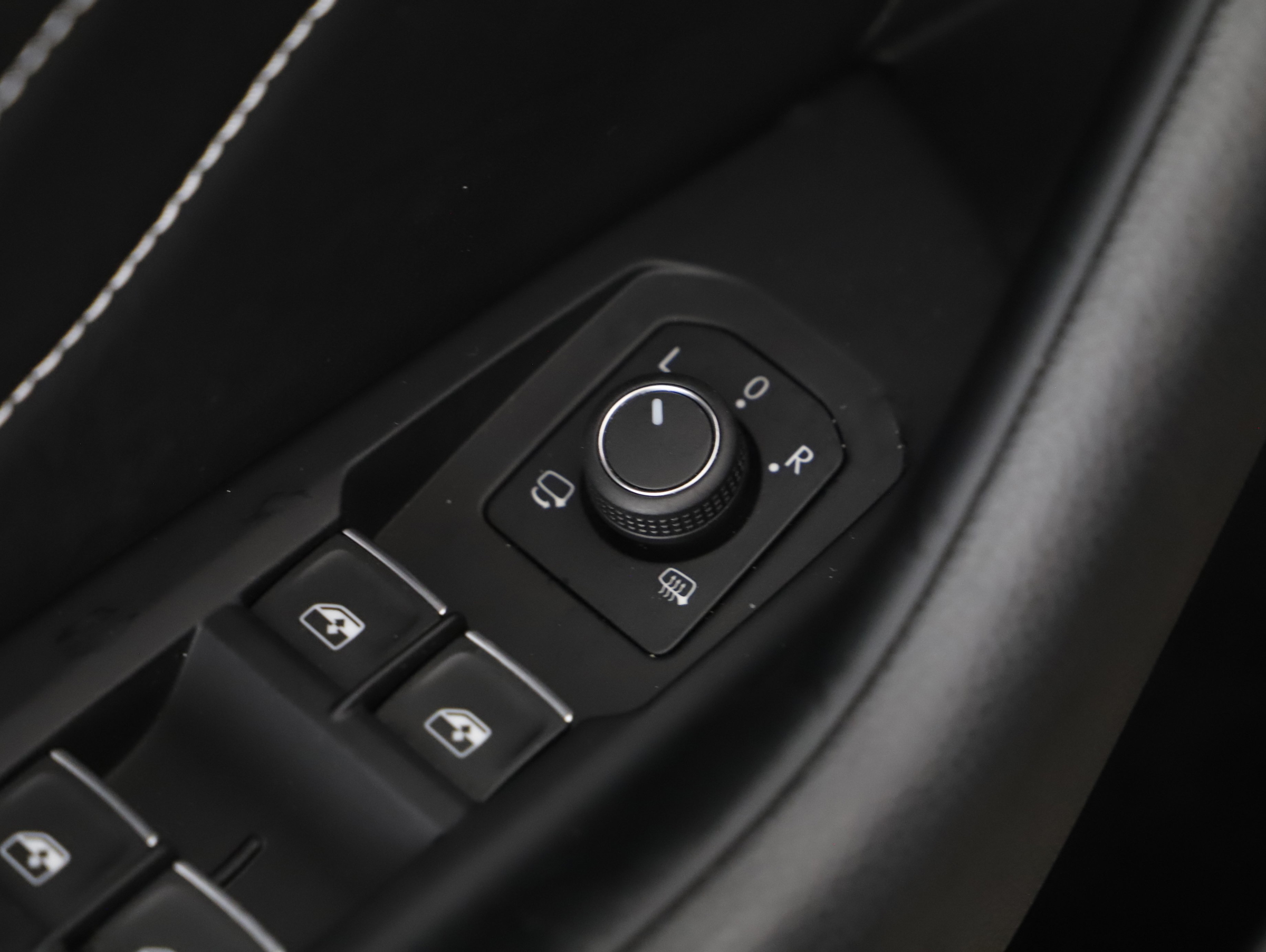 VW Arteon Shooting Brake 2.0 TDI Elegance | Bild 4 von 23