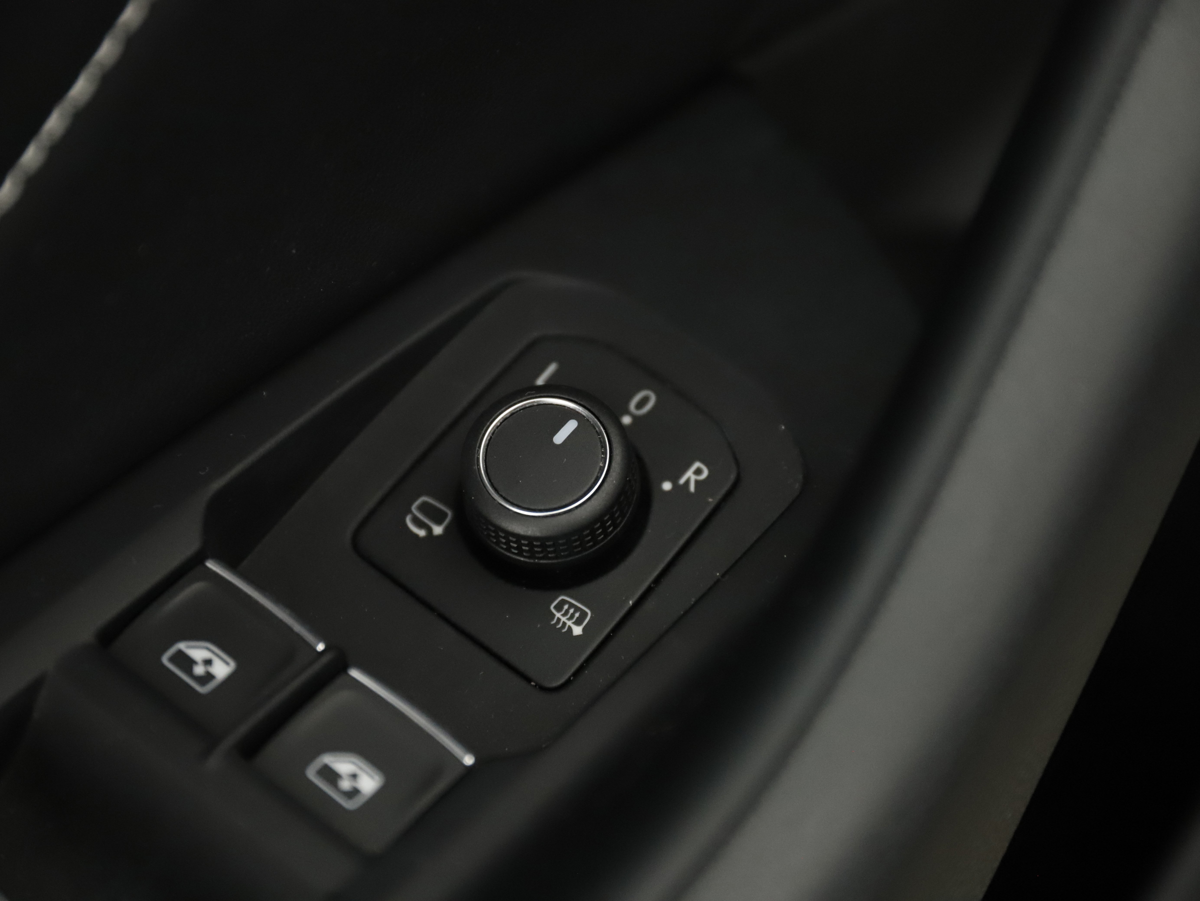 VW Arteon Shooting Brake 2.0 TDI  Elegance | Bild 12 von 31