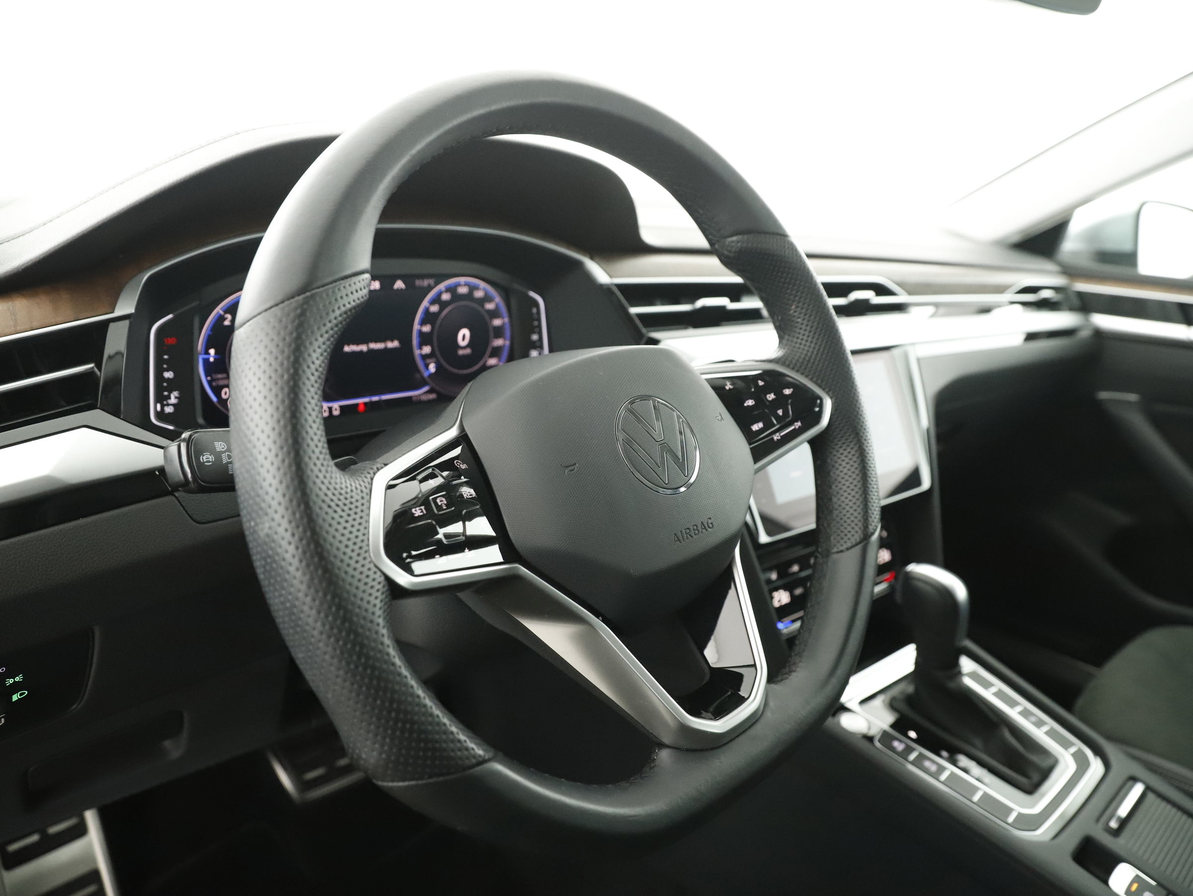 VW Arteon Shooting Brake 2.0 TDI  Elegance | Bild 17 von 31