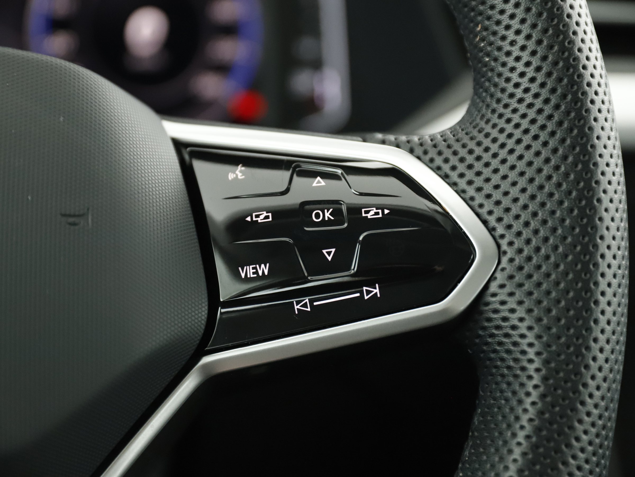 VW Arteon Shooting Brake 2.0 TDI  Elegance | Bild 19 von 31