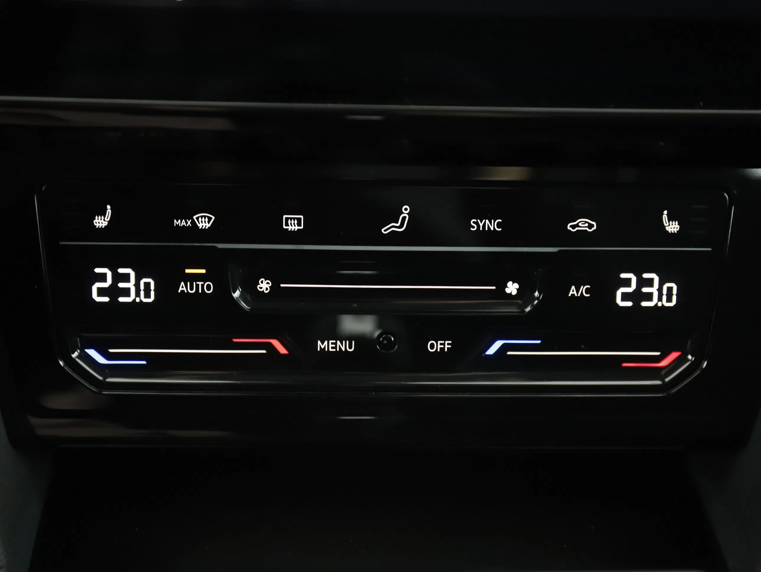 VW Arteon Shooting Brake 2.0 TDI Elegance | Bild 23 von 31