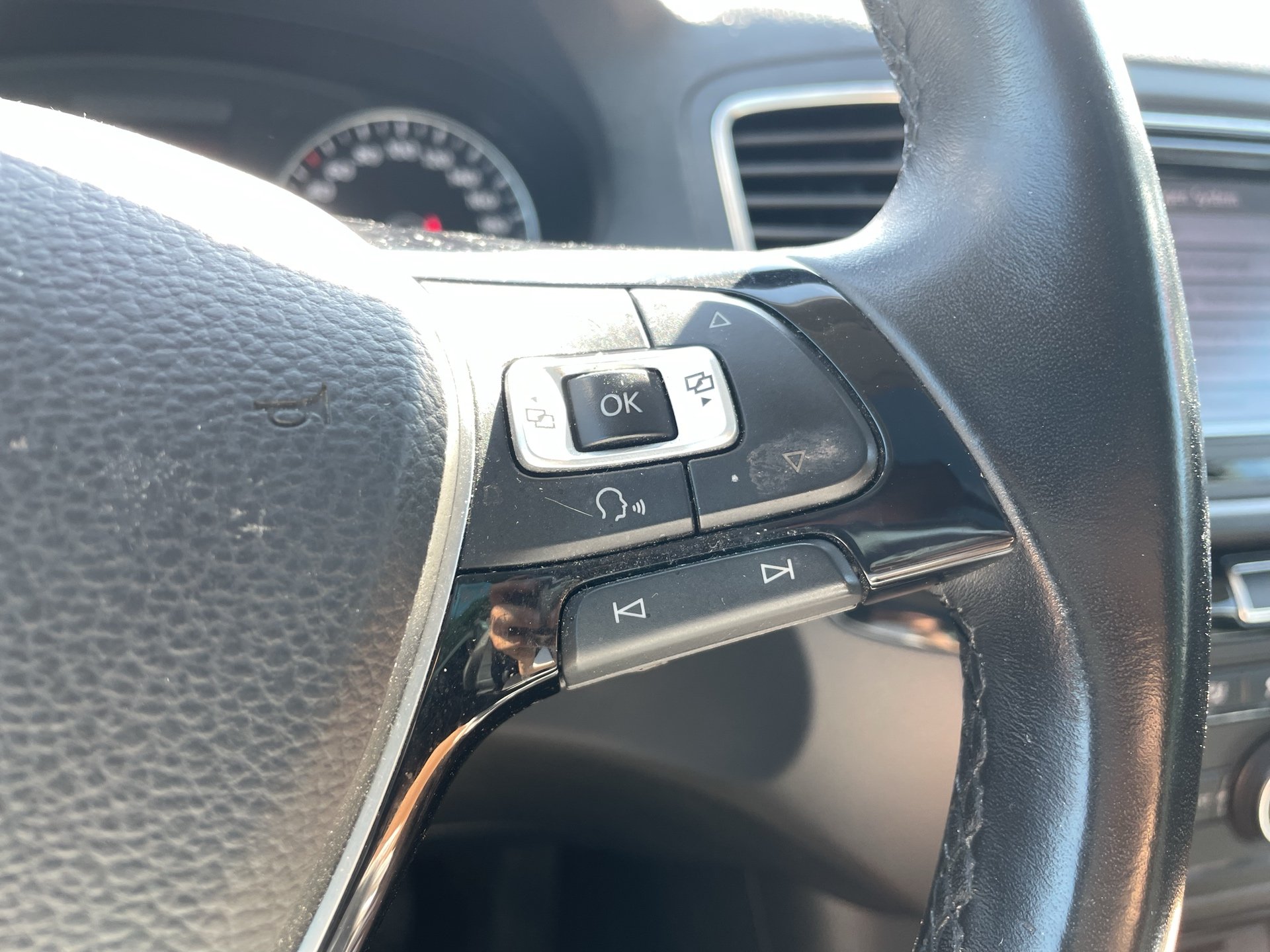 VW Sharan 2.0 TDI BMT 7-Sitzer Business+ | Bild 15 von 29