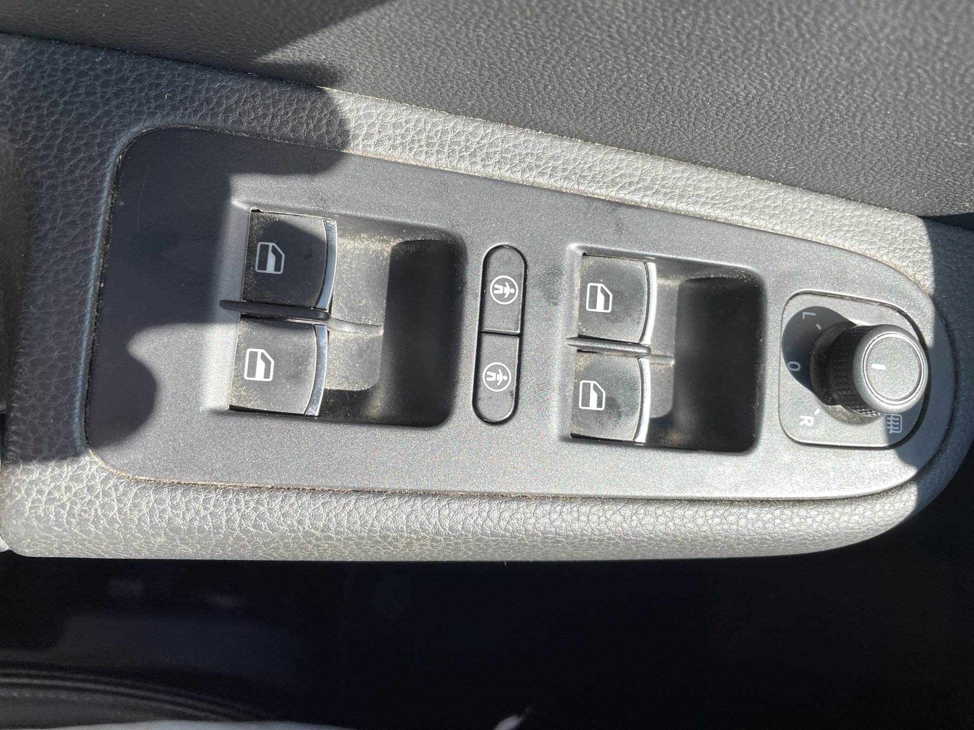 VW Sharan 2.0 TDI BMT 7-Sitzer Business+ | Bild 8 von 29