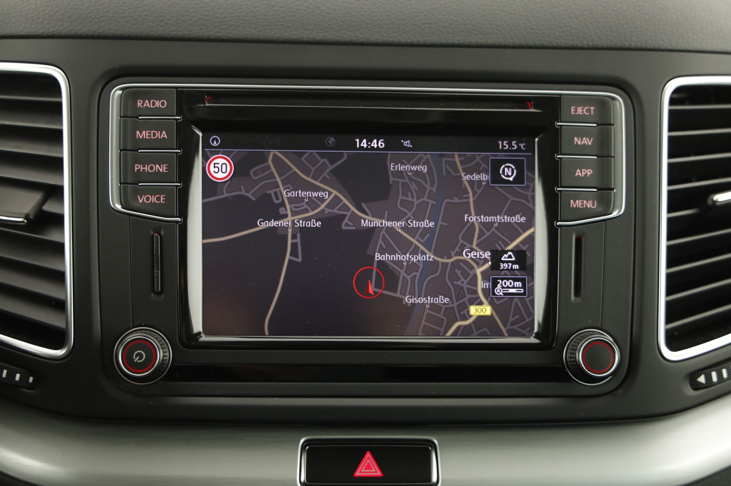 VW Sharan Comfortline TDI SCR DSG 5-Sitzer | Bild 12 von 31