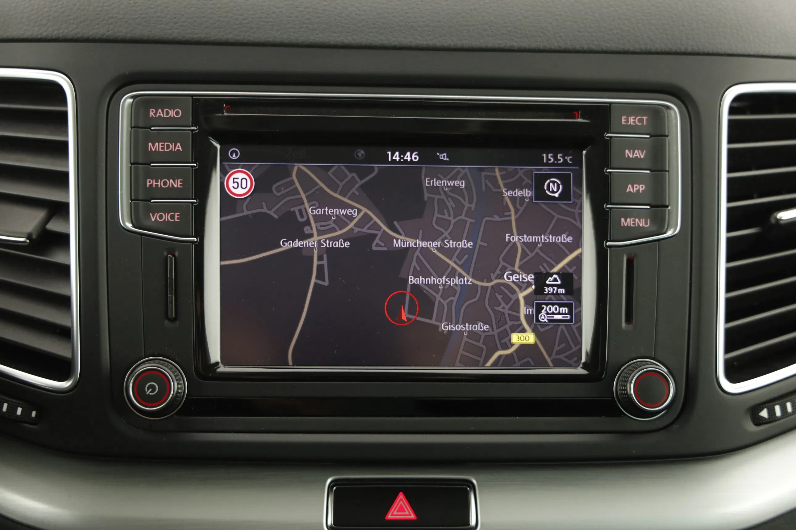 VW Sharan Comfortline TDI SCR DSG 5-Sitzer | Bild 12 von 31