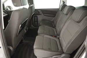 VW Sharan Comfortline TDI SCR DSG 5-Sitzer | Thumbnail 16 von 31