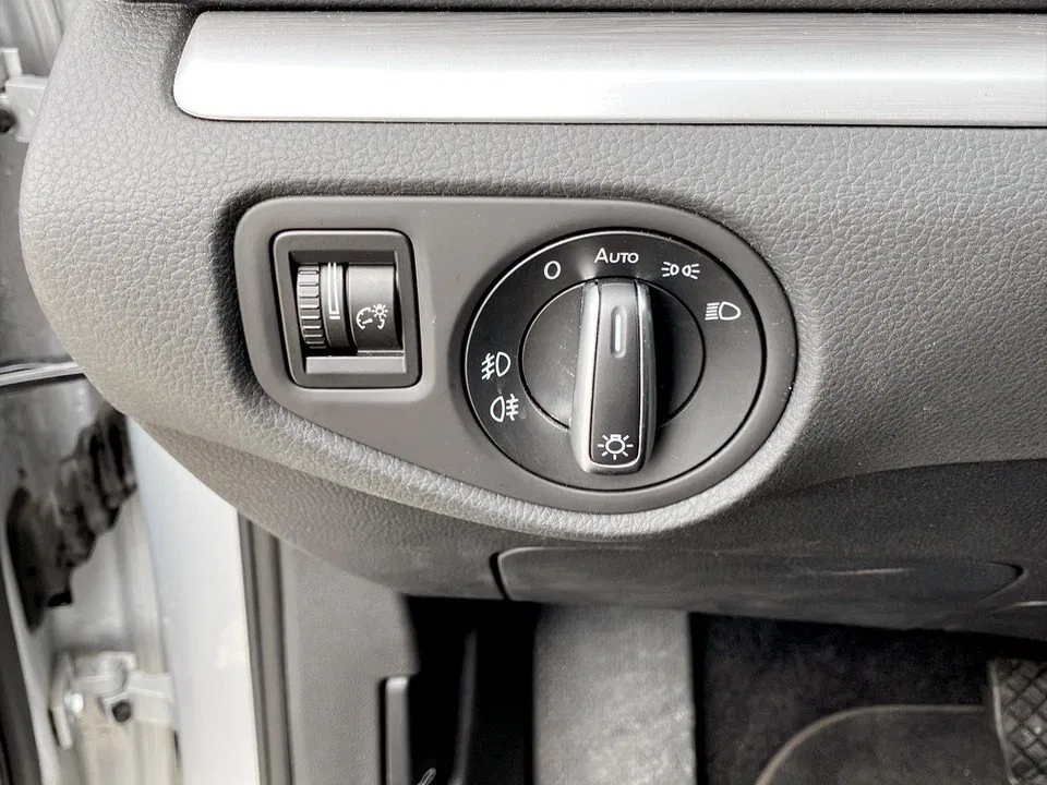 VW Sharan Comfortline TDI SCR DSG 5-Sitzer | Bild 17 von 21