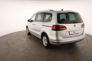VW Sharan Comfortline TDI SCR DSG 5-Sitzer | Thumbnail 21 von 31