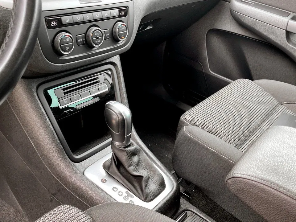 VW Sharan Comfortline TDI SCR DSG 5-Sitzer | Bild 14 von 21