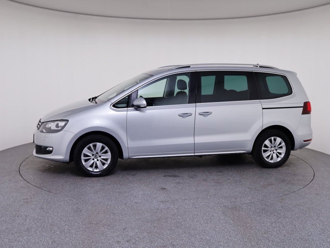 VW Sharan Comfortline TDI SCR DSG 5-Sitzer | Bild 26 von 31