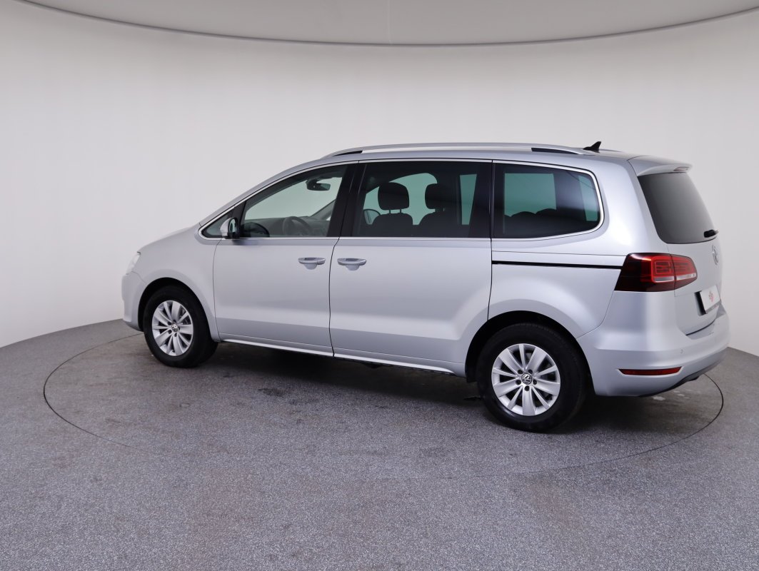 VW Sharan Comfortline TDI SCR DSG 5-Sitzer | Bild 27 von 31