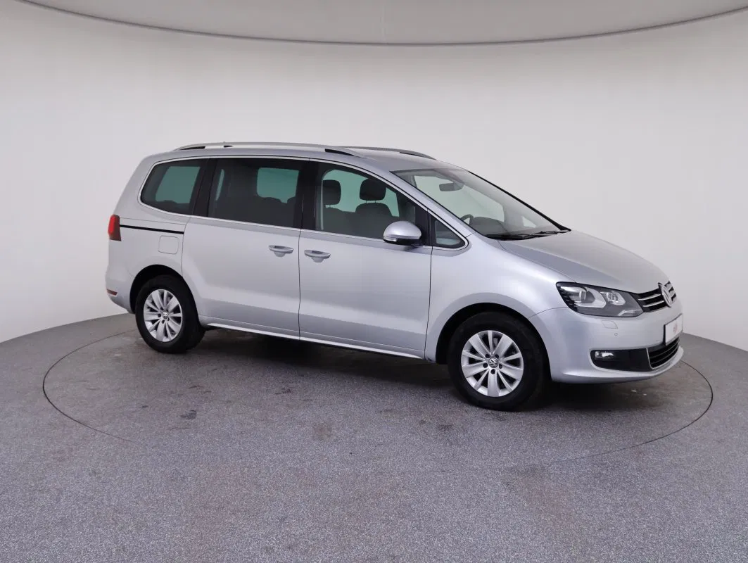 VW Sharan Comfortline TDI SCR DSG 5-Sitzer | Bild 30 von 31
