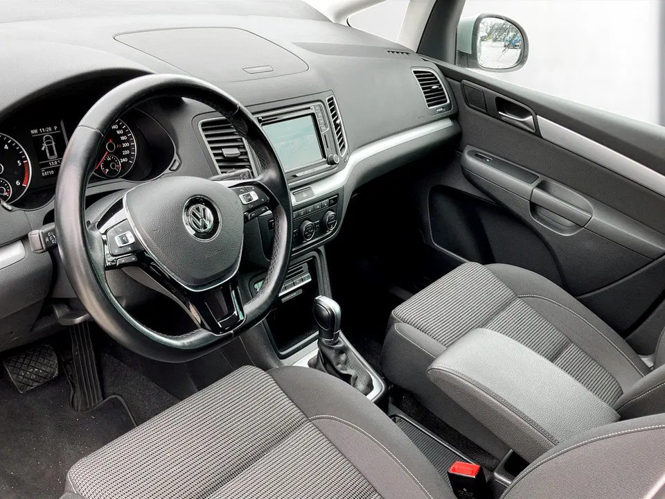 VW Sharan Comfortline TDI SCR DSG 5-Sitzer | Bild 7 von 21