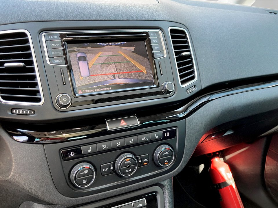 VW Sharan 1.4 TSI BlueMotionTech Business+ | Bild 9 von 15