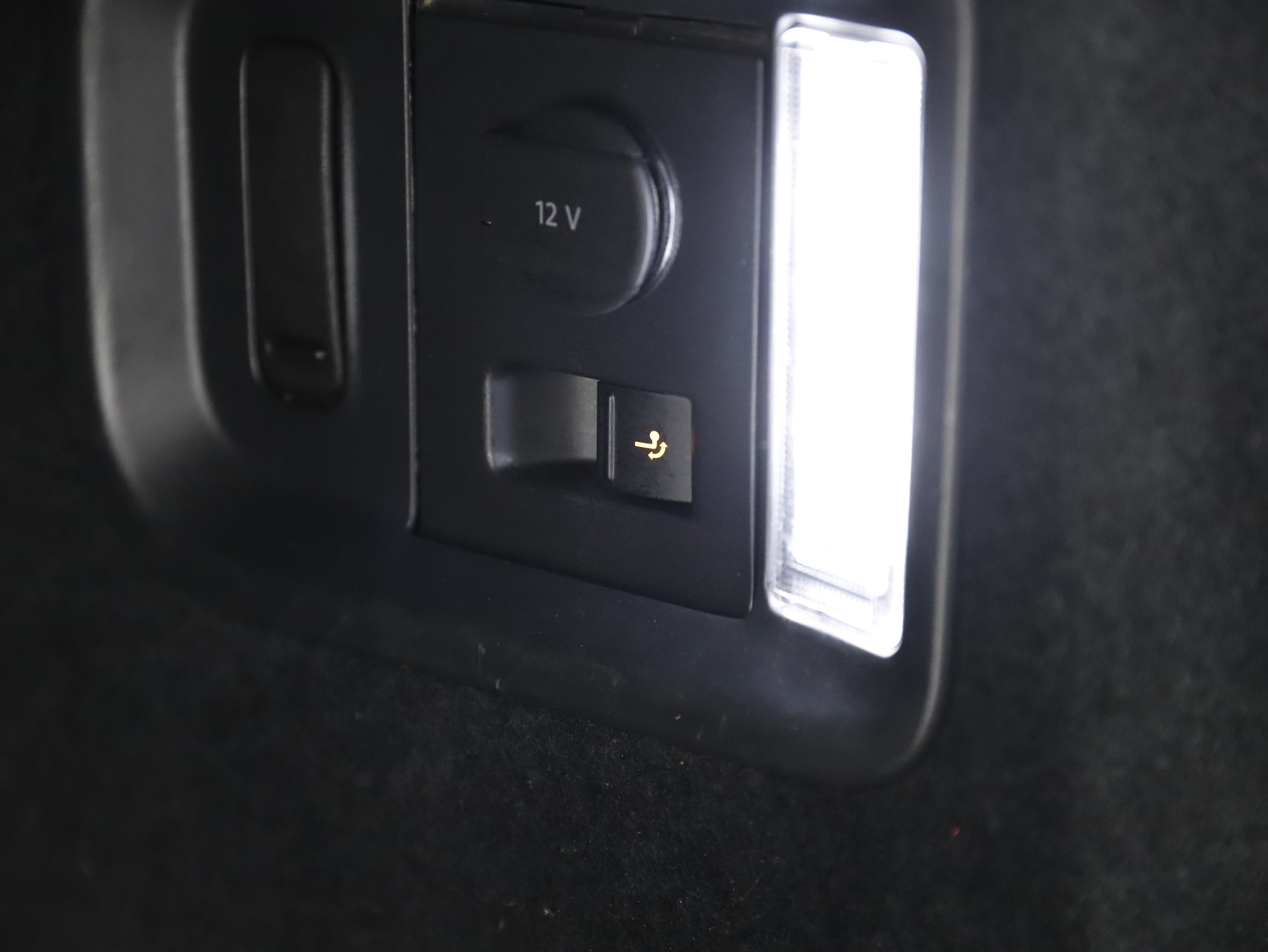 VW Sharan Business+ TSI DSG 7-Sitzer | Bild 13 von 31