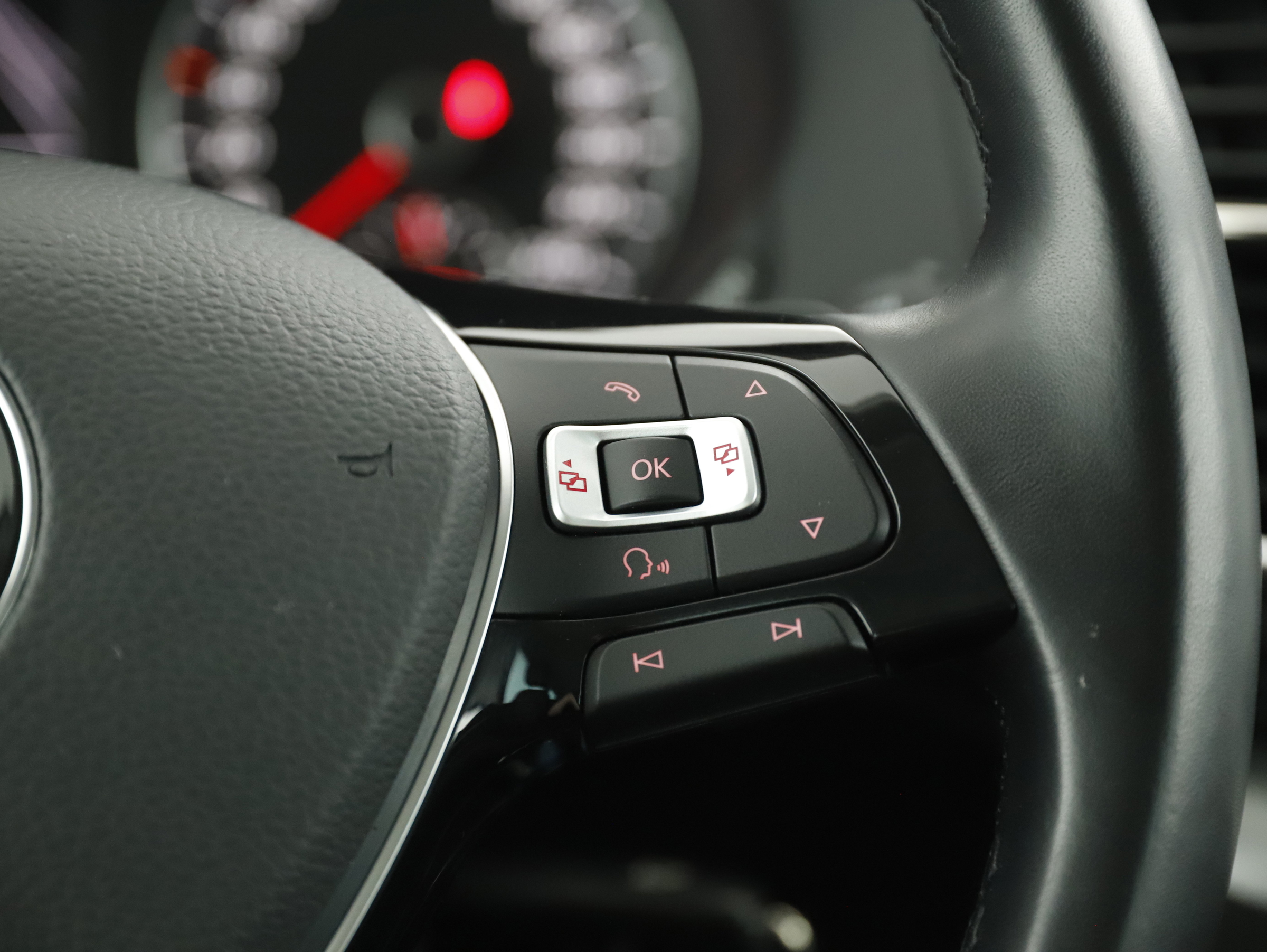 VW Sharan Business+ TSI DSG 7-Sitzer | Bild 21 von 31