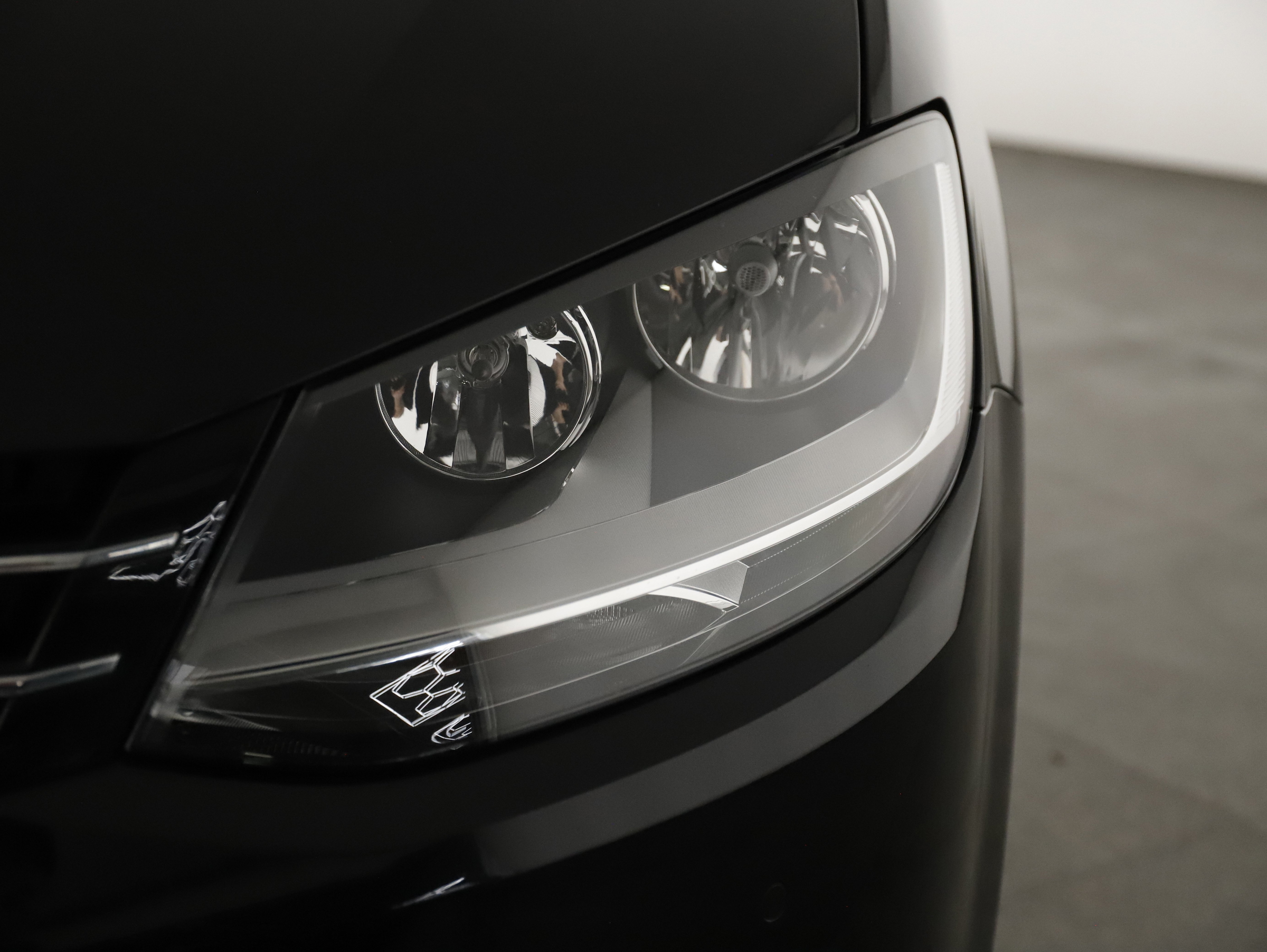 VW Sharan Business+ TSI DSG 7-Sitzer | Bild 27 von 31