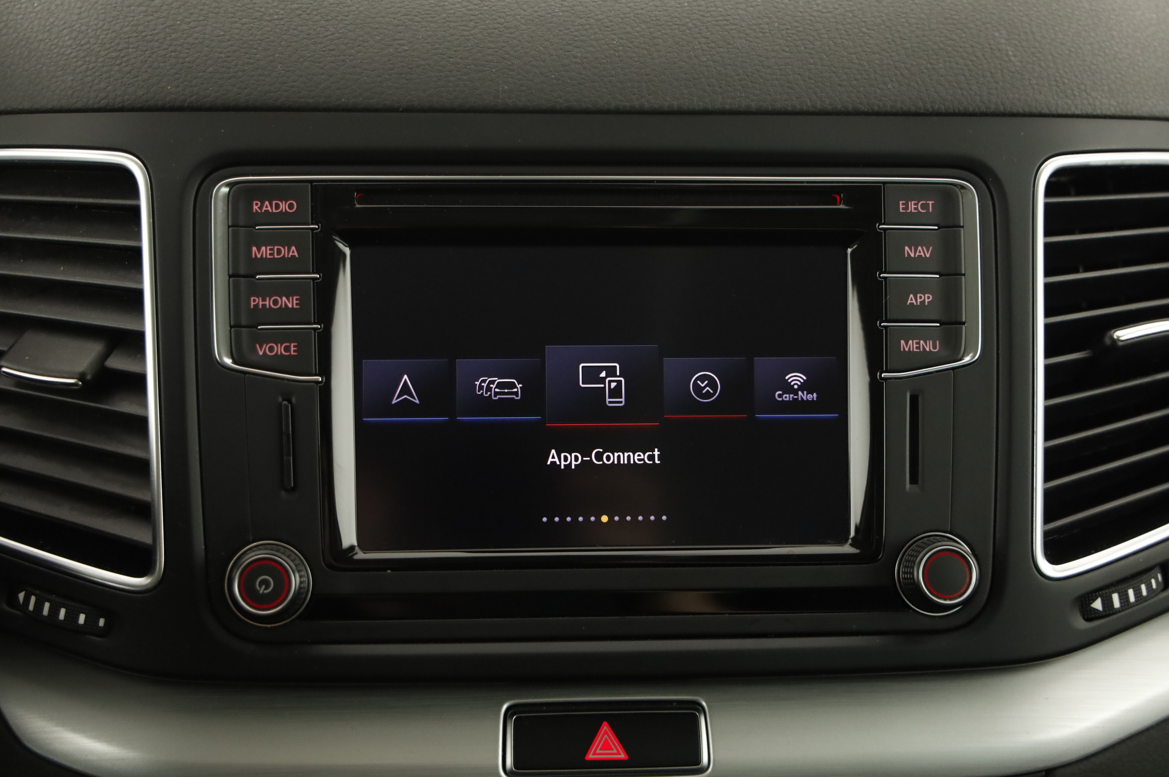 VW Sharan BMT 1.4 TSI BlueMotionTech Comfortline | Bild 14 von 23