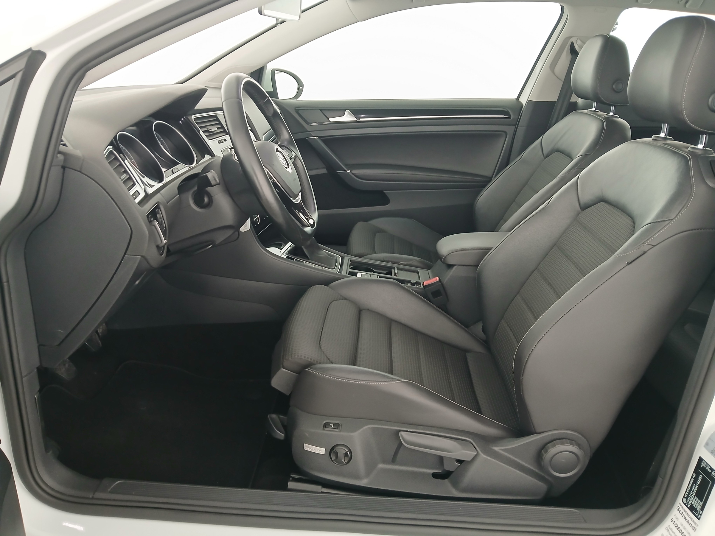 VW Golf VII 2.0 TDI BMT Highline | Bild 14 von 29