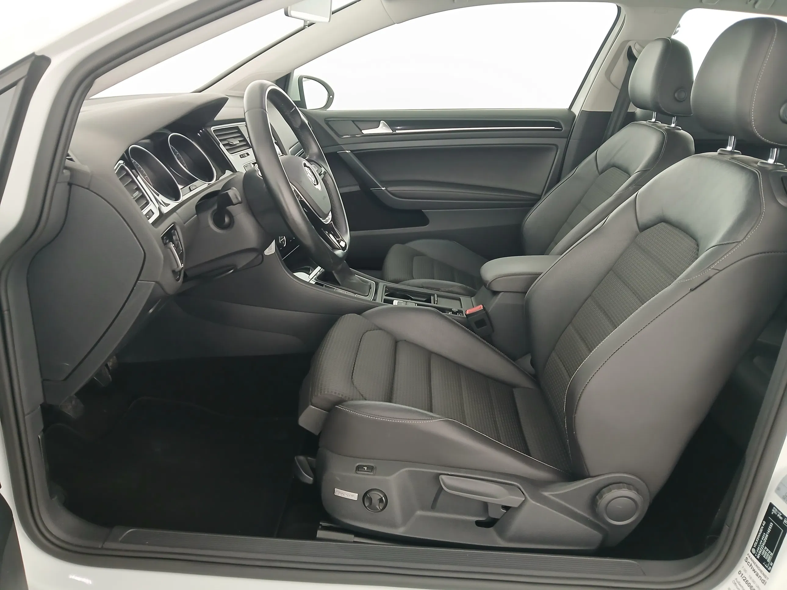 VW Golf VII 2.0 TDI BMT Highline | Bild 14 von 29