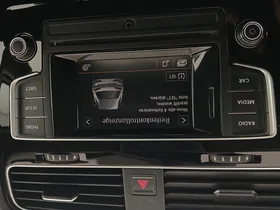 VW Golf VII 2.0 TDI BMT Highline | Thumbnail 23 von 29