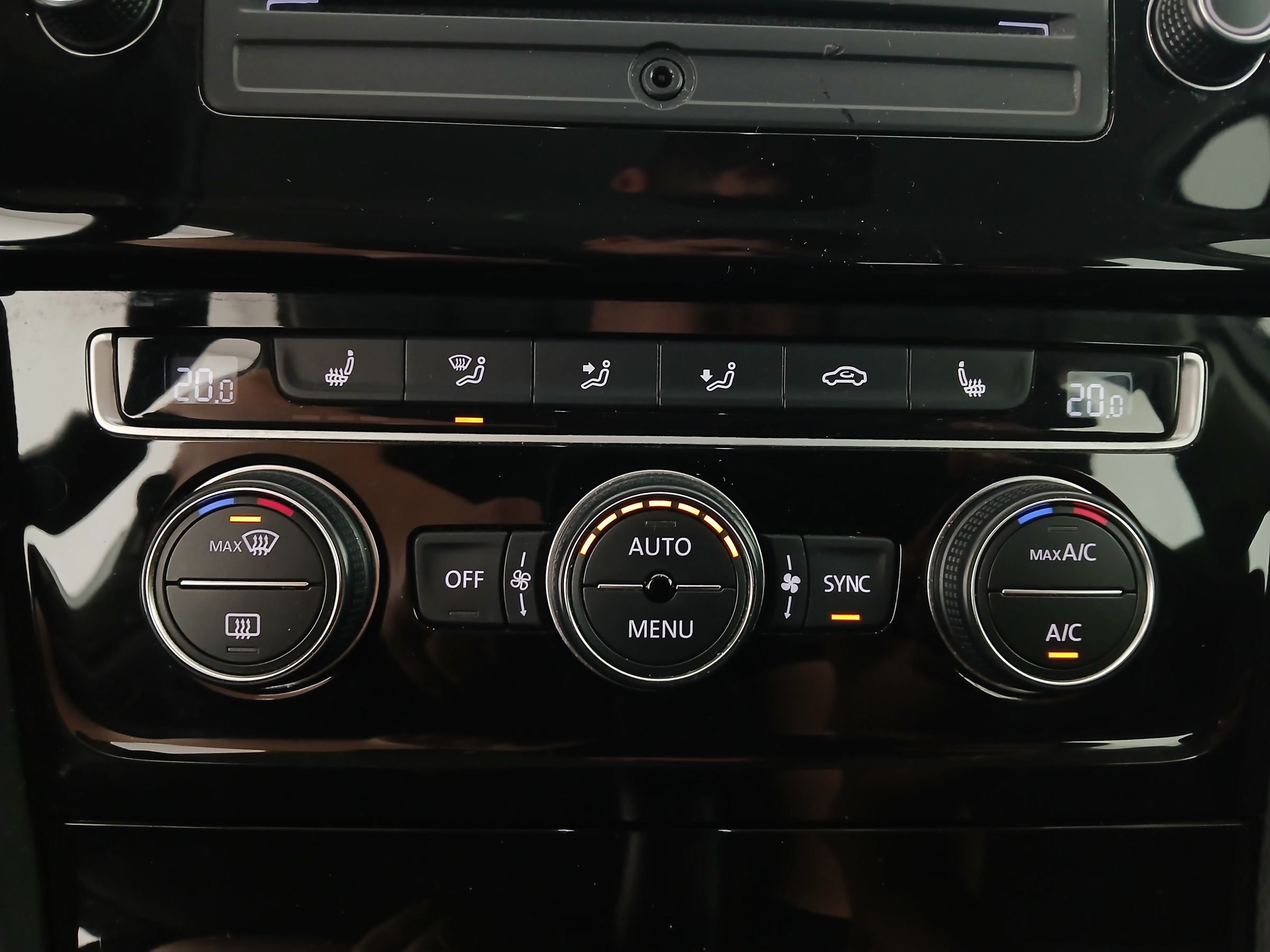 VW Golf VII 2.0 TDI BMT Highline | Bild 24 von 29