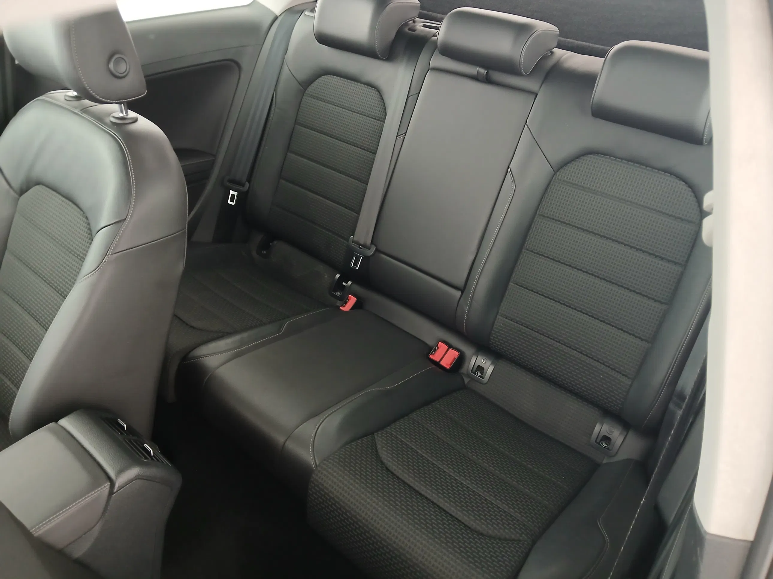 VW Golf VII 2.0 TDI BMT Highline | Bild 26 von 29