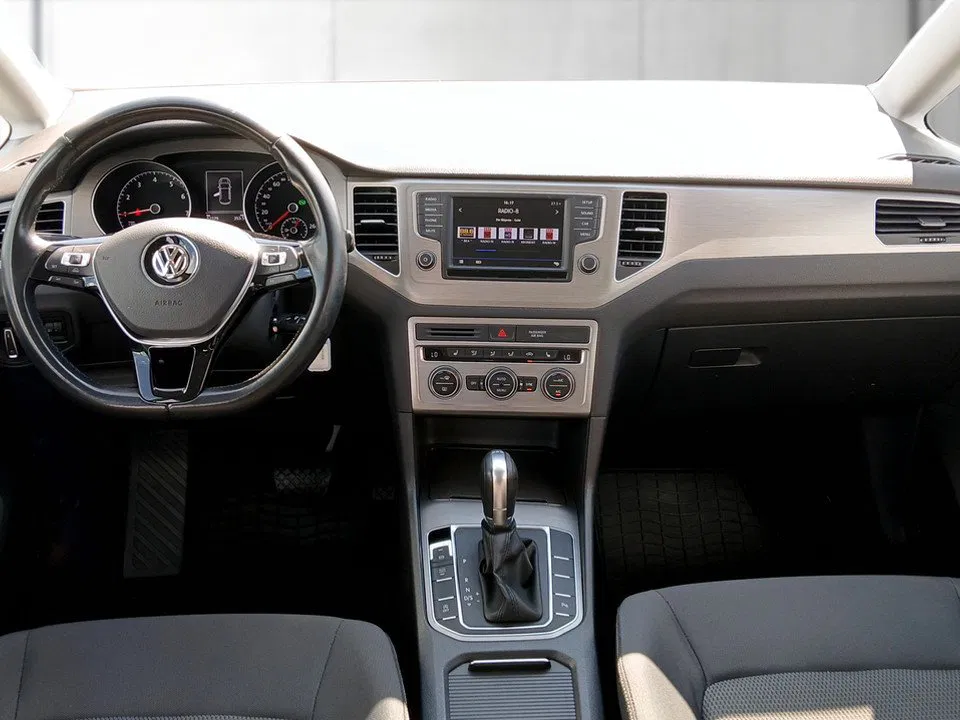 VW Golf Sportsvan 1.2 TSI DSG | Bild 11 von 22