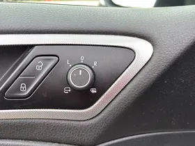 VW Golf VII Variant 1.6 TDI BMT | Thumbnail 11 von 26