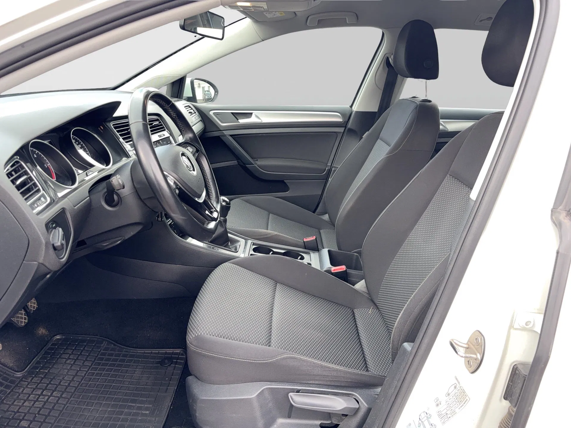 VW Golf VII Variant 1.6 TDI BMT | Bild 13 von 26