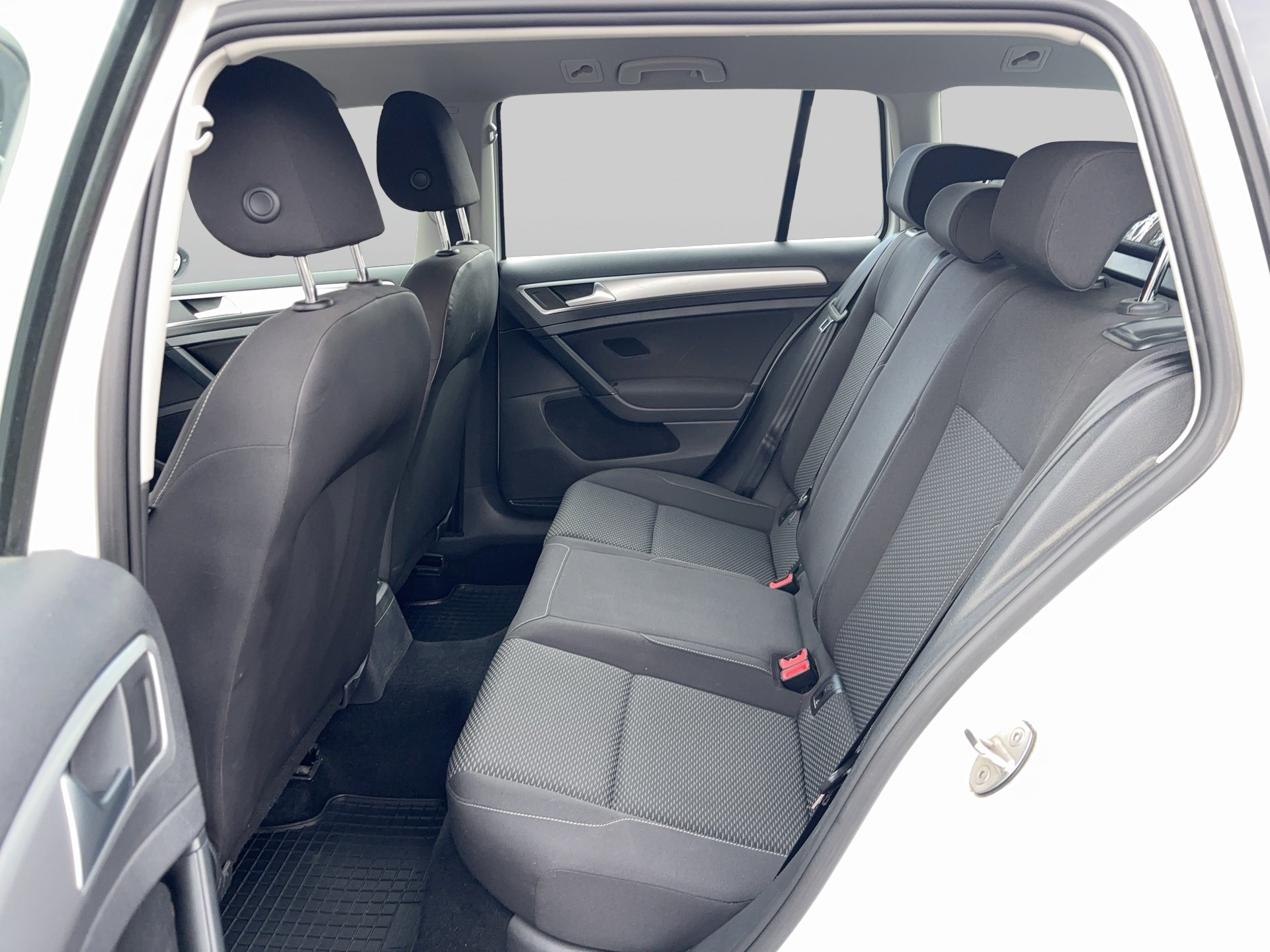 VW Golf VII Variant 1.6 TDI BMT | Bild 23 von 26