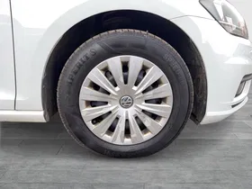 VW Golf VII Variant 1.6 TDI BMT | Thumbnail 8 von 26