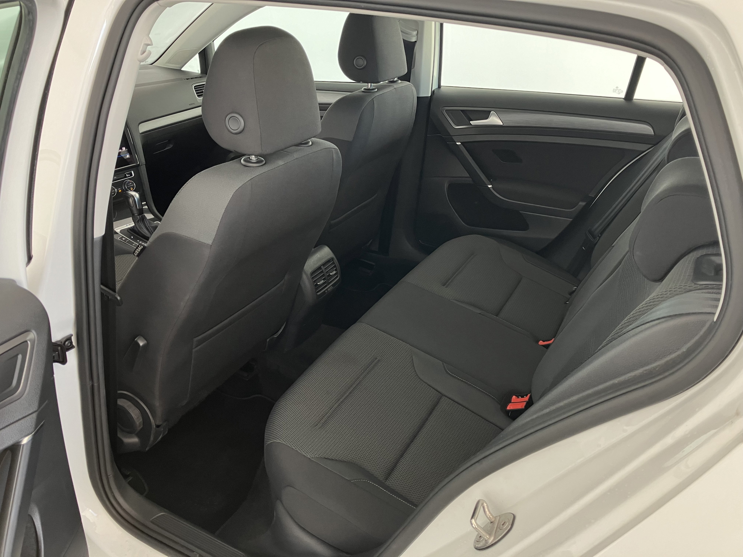 VW Golf VII e-Golf | Bild 17 von 31