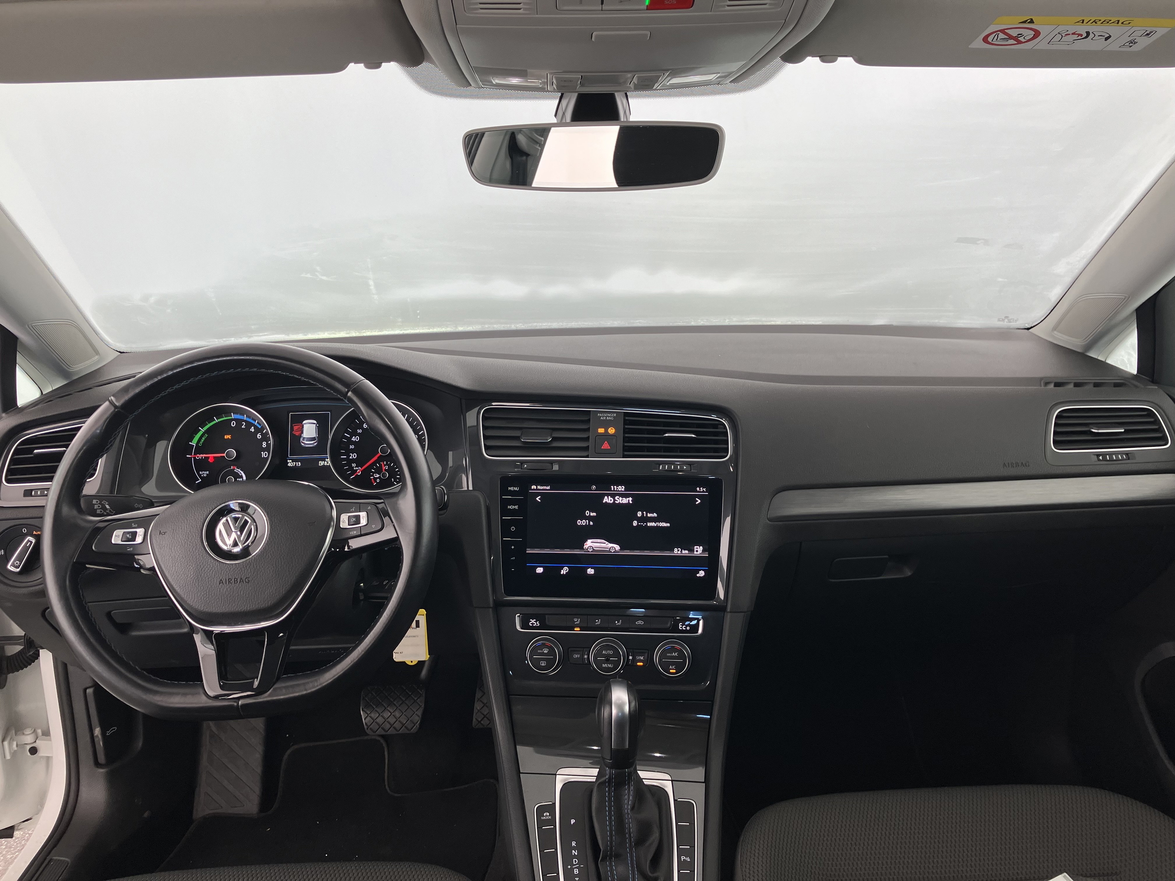 VW Golf VII e-Golf | Bild 19 von 31