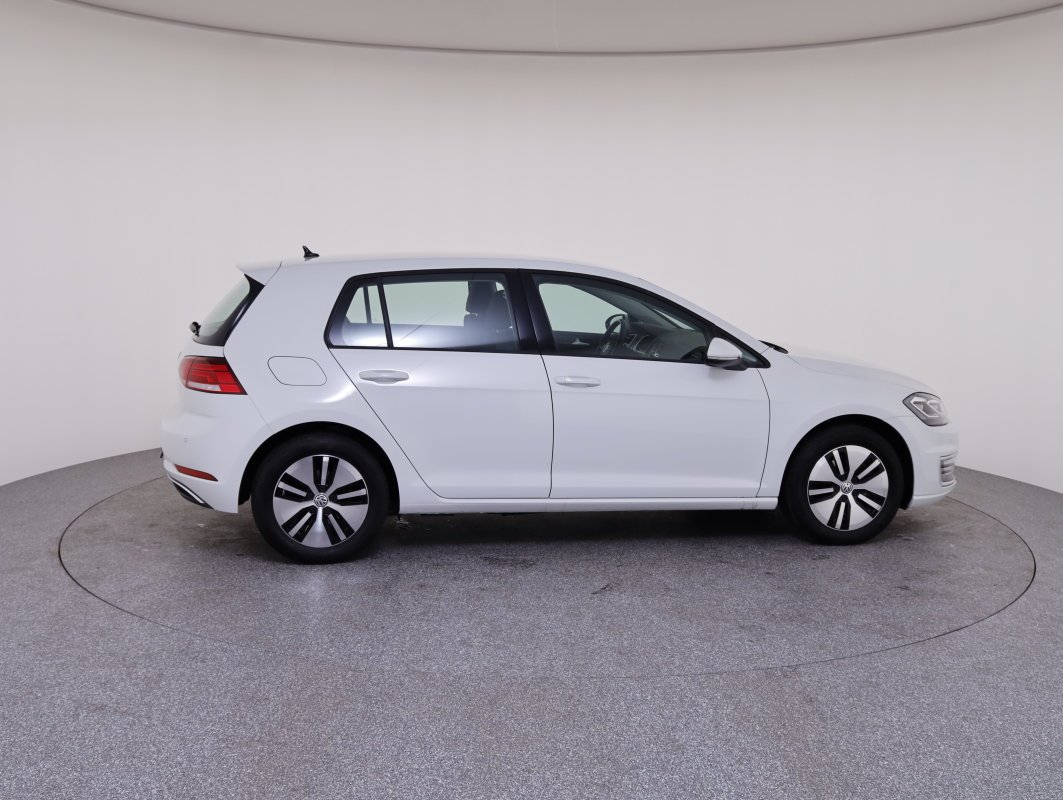 VW Golf VII e-Golf | Bild 9 von 31