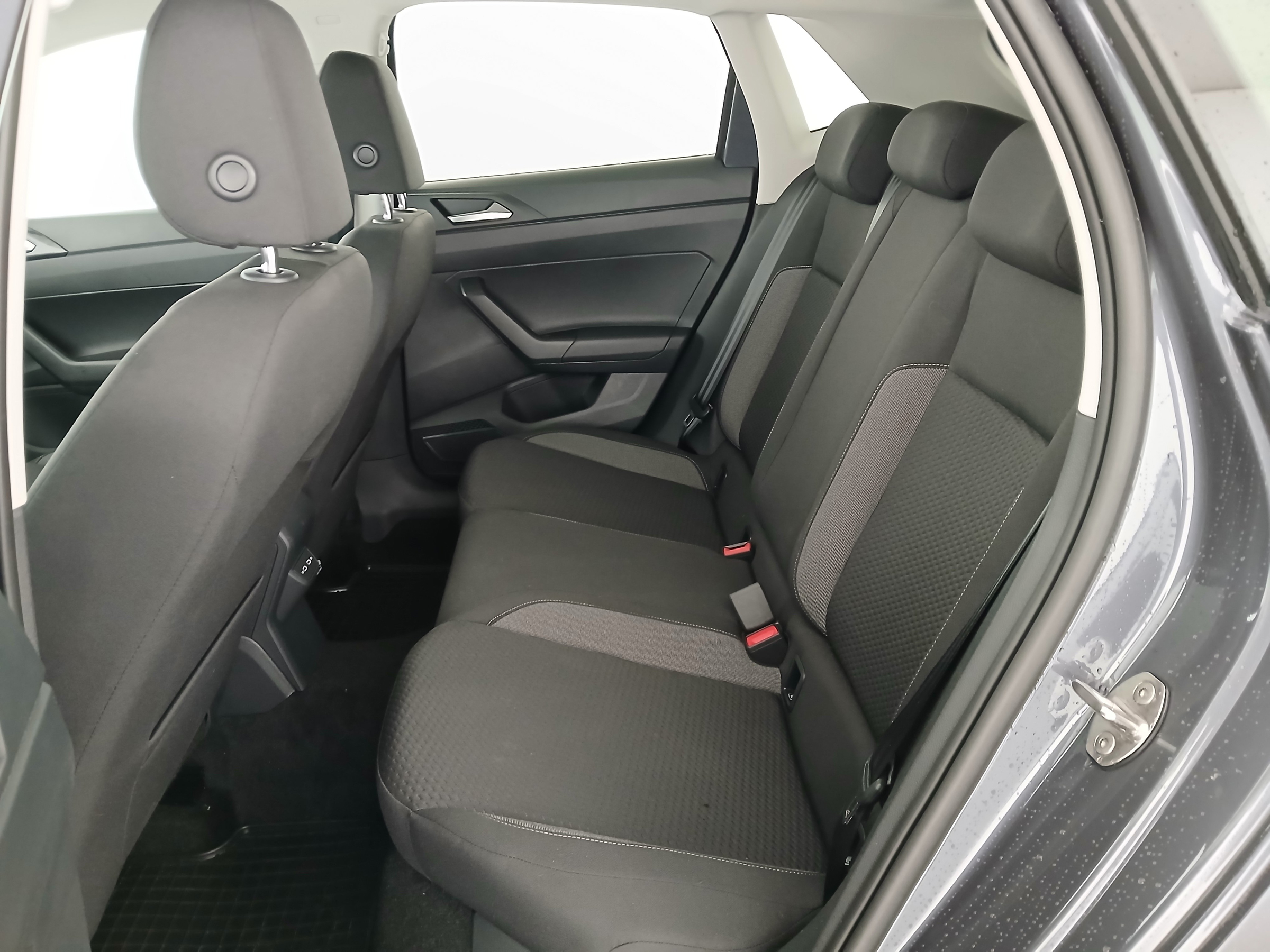 VW Polo VI 1.0 TSI Life | Bild 28 von 29