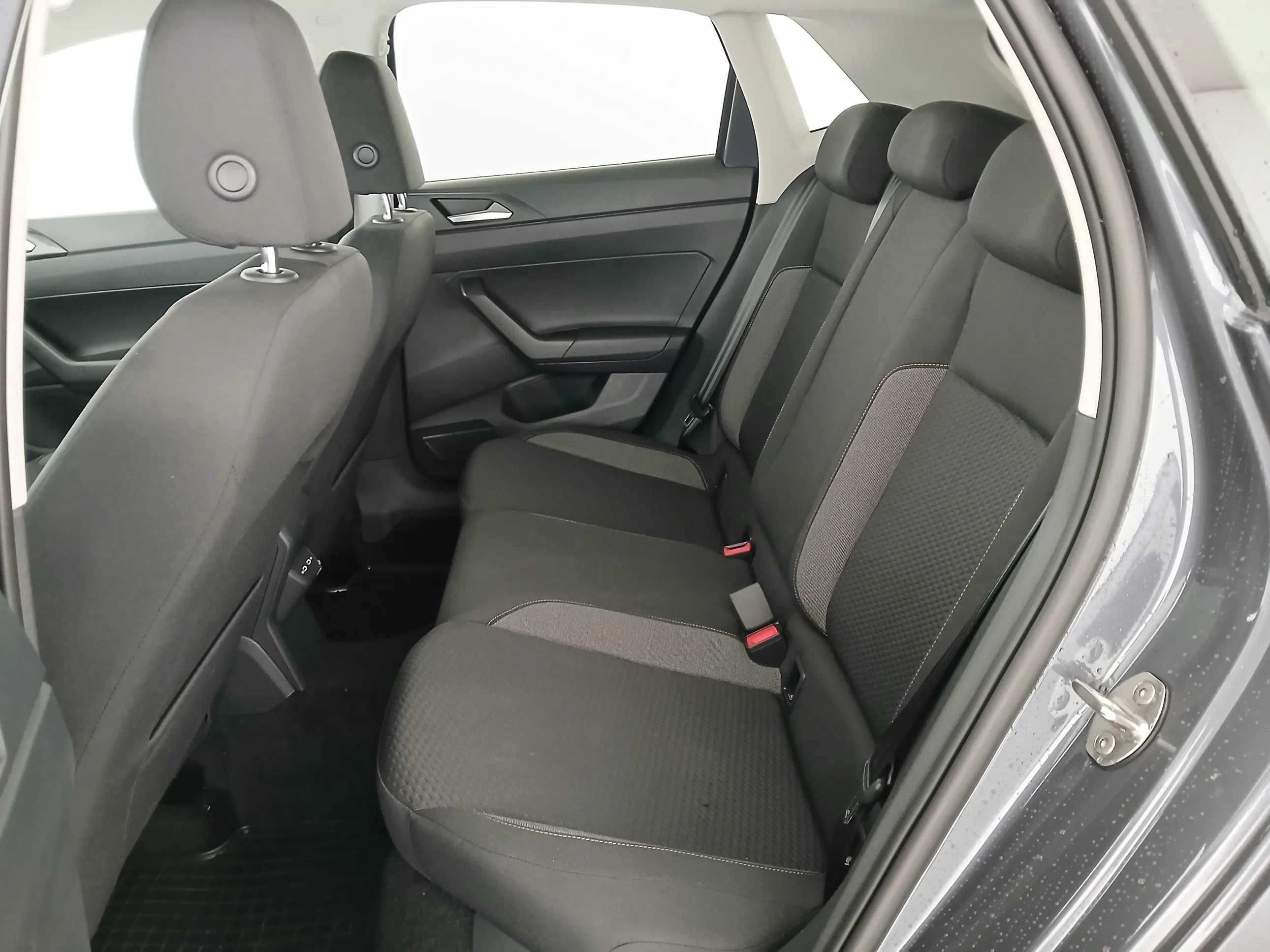 VW Polo VI 1.0 TSI Life | Bild 28 von 29