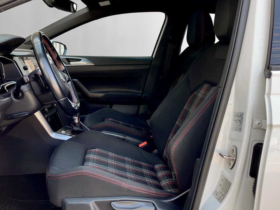 VW Polo VI 2.0 TSI GTI | Bild 13 von 26