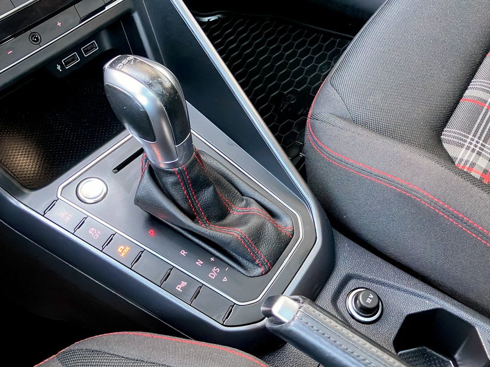 VW Polo VI 2.0 TSI GTI | Bild 14 von 26