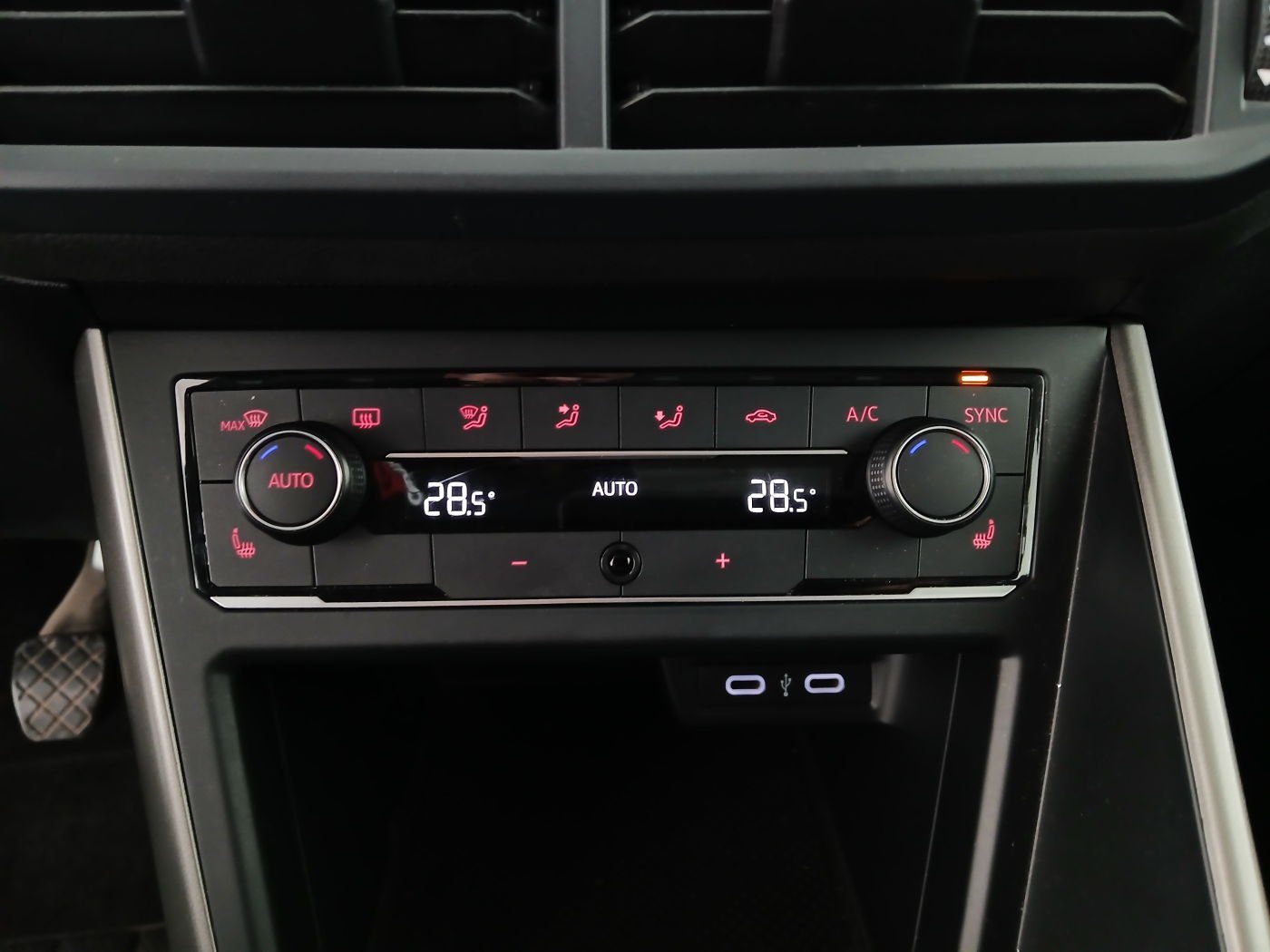 VW Polo VI 1.6 TDI Comfortline | Bild 24 von 26