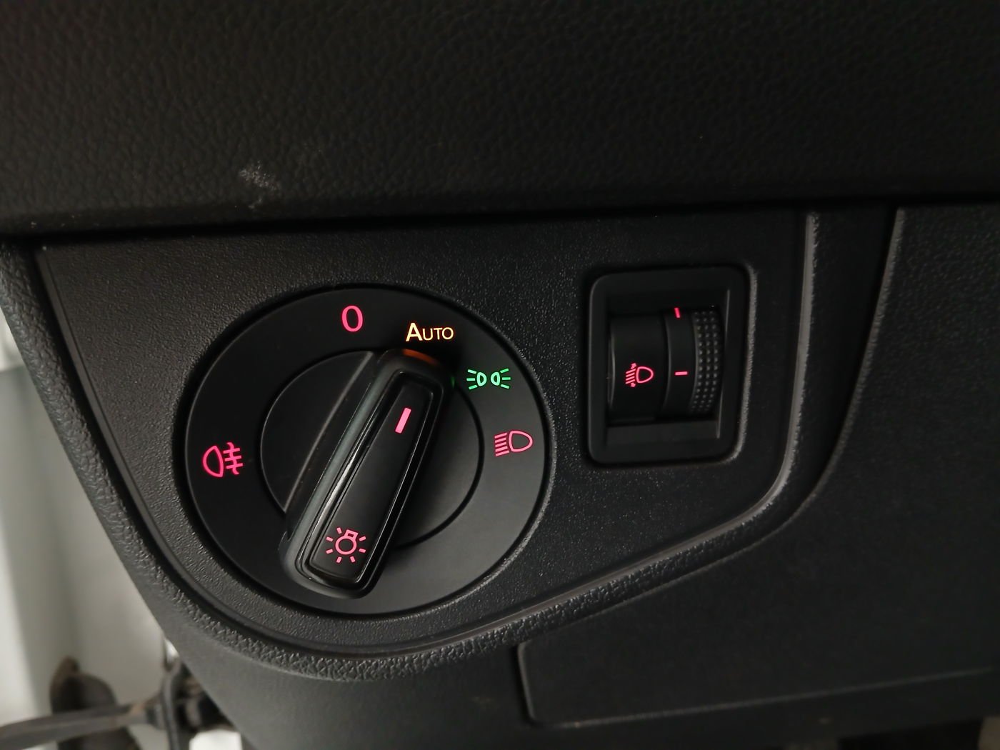 VW Polo VI 1.6 TDI Comfortline | Bild 12 von 26