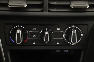 VW Polo VI 1.0 TSI Life | Thumbnail 14 von 23