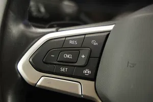 VW Polo VI 1.0 TSI Life | Thumbnail 16 von 23