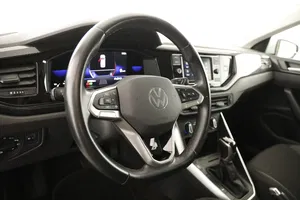 VW Polo VI 1.0 TSI Life | Thumbnail 8 von 23