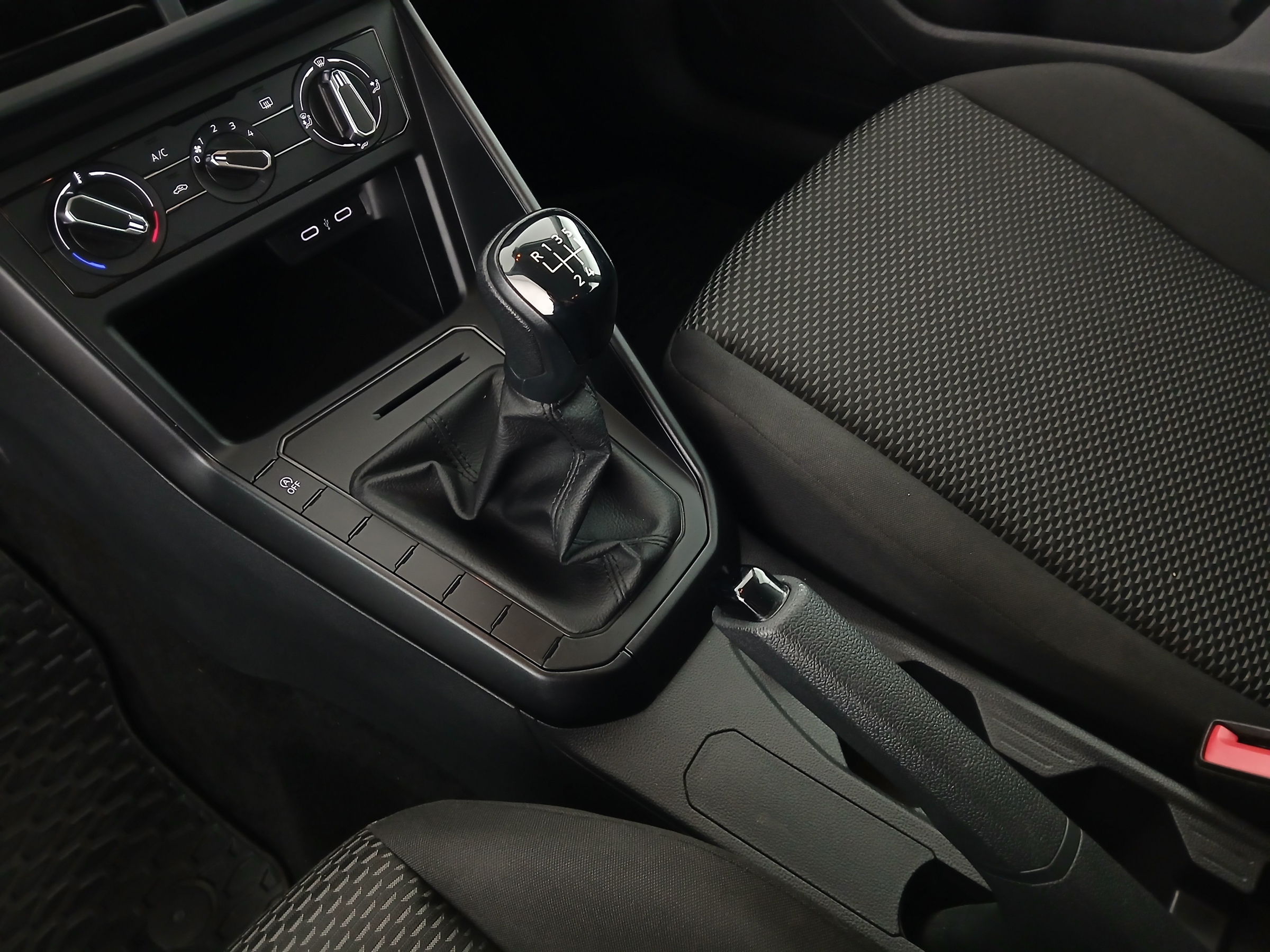 VW Polo VI 1.0 | Bild 24 von 28