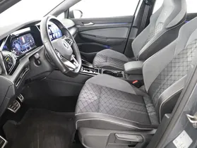 VW Golf VIII Var. 2.0 TDI R-Line DSG | Thumbnail 11 von 21