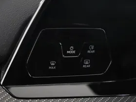 VW Golf VIII Var. 2.0 TDI R-Line DSG | Thumbnail 5 von 21